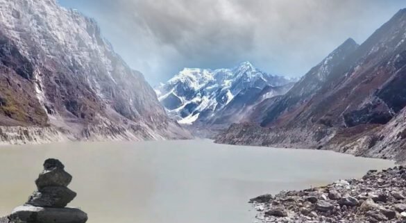 Tsho Rolpa Lake