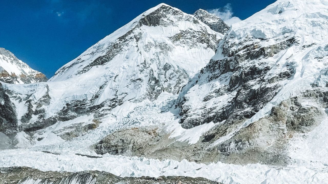 Amphu Lapcha Pass